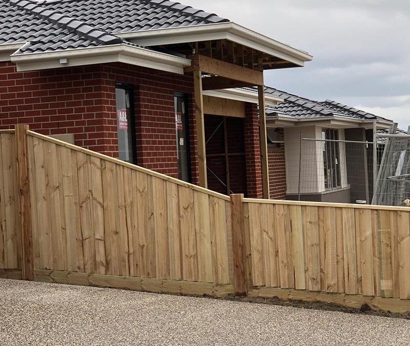 Timber Vs Colorbond Fencing