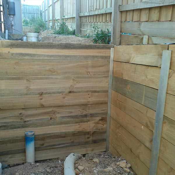 Best Timber fencing in Wollert